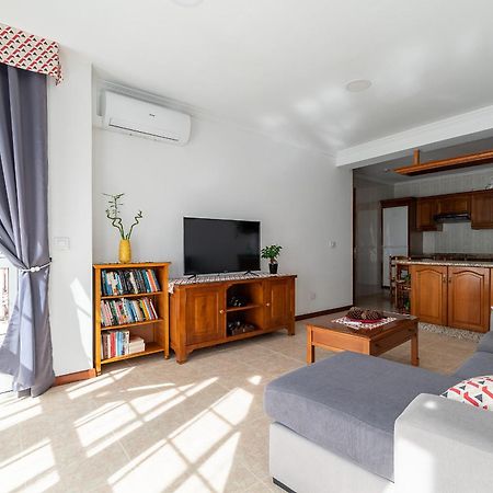 莫阿纳Apartamento Espacioso Cerca De La Playa Con Aire Acondicionado公寓 外观 照片
